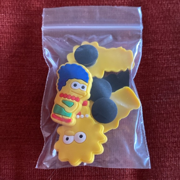 🆕Simpson Theme: Jibbitz Shoe Charms (5) - Picture 4 of 4